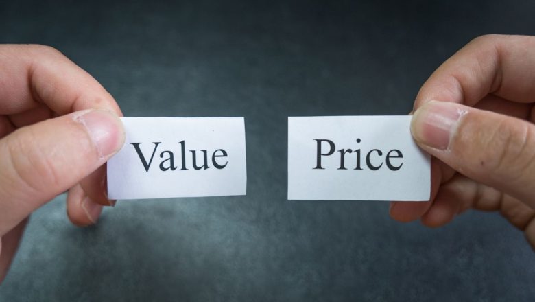 How to Use AI to Optimize Pricing Strategies in Your E-Commerce Store?
