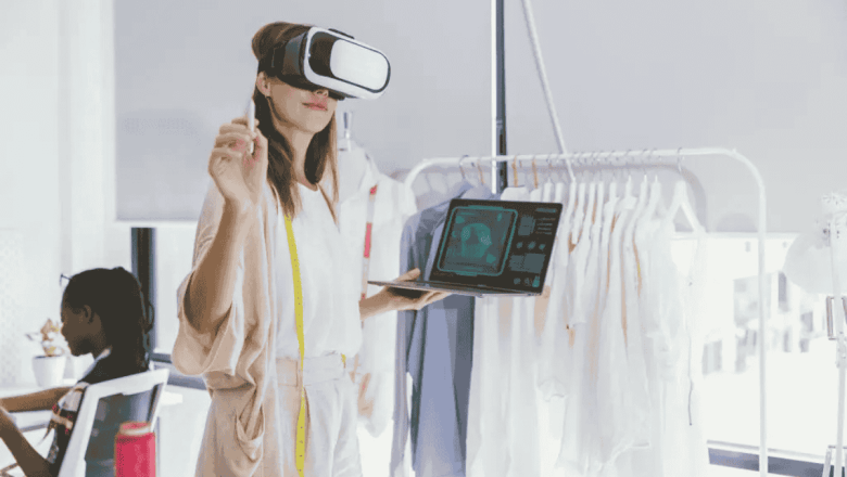 AR Fitting Rooms in Fashion E-commerce